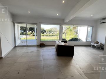 Casa en venta, vista a laguna. Barrio Cerrado San Matías, Escobar