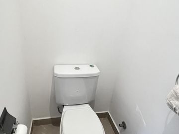 Casa en venta, vista a laguna. Barrio Cerrado San Matías, Escobar