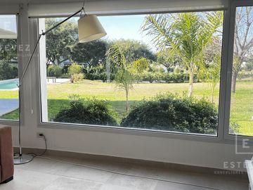 Casa en venta, vista a laguna. Barrio Cerrado San Matías, Escobar
