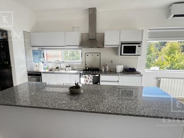 Casa en venta, vista a laguna. Barrio Cerrado San Matías, Escobar