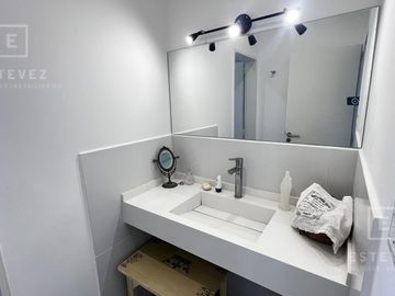 Casa en venta, vista a laguna. Barrio Cerrado San Matías, Escobar