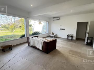 Casa en venta, vista a laguna. Barrio Cerrado San Matías, Escobar