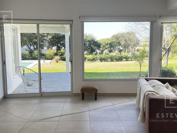 Casa en venta, vista a laguna. Barrio Cerrado San Matías, Escobar