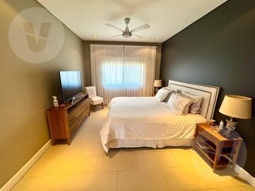 Casa en venta - Barrio Don Joaquin, Canning