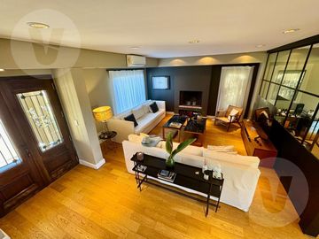 Casa en venta - Barrio Don Joaquin, Canning