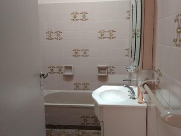 PH en venta - 3 Dormitorios 2 Baños - La Plata