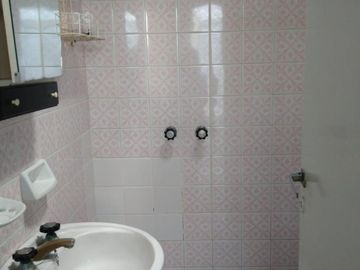PH en venta - 3 Dormitorios 2 Baños - La Plata