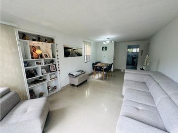 VENDO HERMOSO APARTAMENTO EN MULTICENTRO