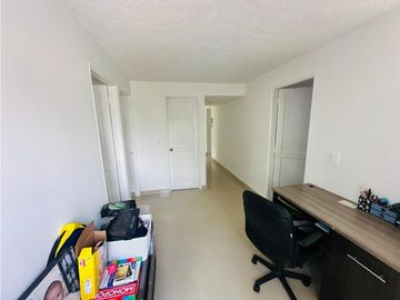 VENDO HERMOSO APARTAMENTO EN MULTICENTRO
