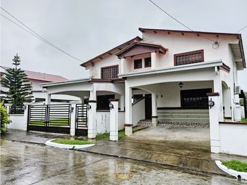 Casa en Venta en P.H. Quintas del Lago, Las Cumbres, Panamá Norte. ER