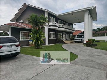 VENTA DE CASA EN DAVID URBANIZACION LAS PERLAS POR DEBAJO DEL AVALUO