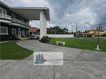 VENTA DE CASA EN DAVID URBANIZACION LAS PERLAS POR DEBAJO DEL AVALUO
