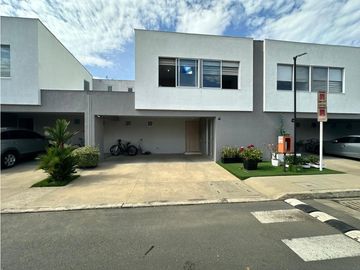 INCREIBLE CASA EN VENTA EN JAMUNDI VERDE ALFAGUARA
