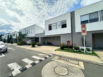 INCREIBLE CASA EN VENTA EN JAMUNDI VERDE ALFAGUARA