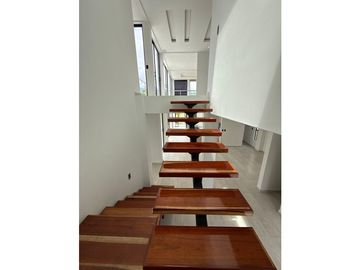 Finca nueva de lujo en venta en parcelación - Santa Elena El Cerrito