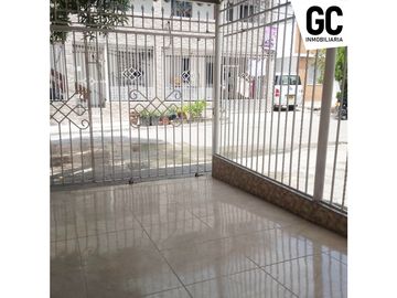 se vende casa - Altos de los robles , soledad