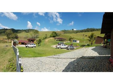 Finca ganadera en Vijes - Vereda Cachimbal- venta con todo incluido