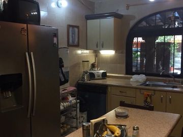 Casa  en Lomas de Vista Hermosa Cuernavaca - SOR-132-Fr*