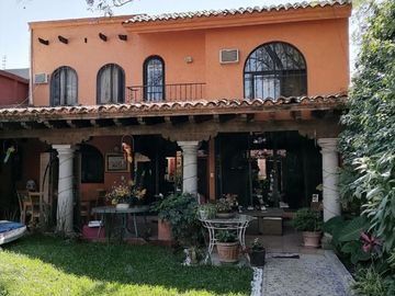 Casa  en Lomas de Vista Hermosa Cuernavaca - SOR-132-Fr*
