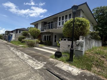 4 car garage Lovely House Ready to Movein Furnished North Ayala Talisay Neg.Occ.