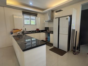 4 car garage Lovely House Ready to Movein Furnished North Ayala Talisay Neg.Occ.