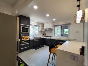 Pre-Owned House & Lot For Sale in Mendez Cavite-MC