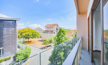 5BR House for Rent in McKinley Hill, Taguig - RR3457682