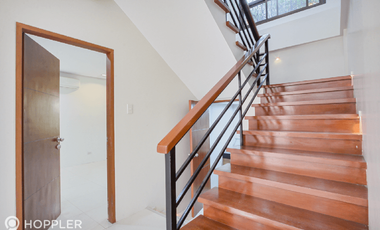 5BR House for Rent in Merville Subdivision, Parañaque - RR3456782
