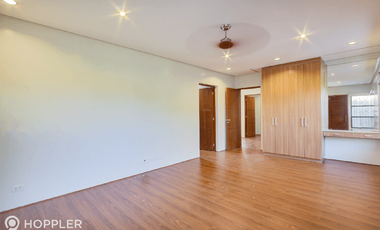5BR House for Rent in Merville Subdivision, Parañaque - RR3456782
