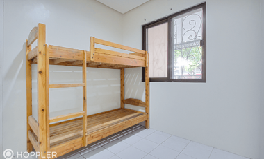 5BR House for Rent in Merville Subdivision, Parañaque - RR3456782