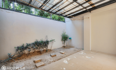 5BR House for Rent in Merville Subdivision, Parañaque - RR3456782
