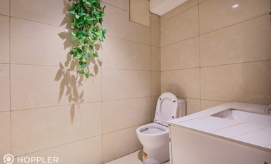 200.0sqm Building for Rent in Poblacion, Makati - CR0797575