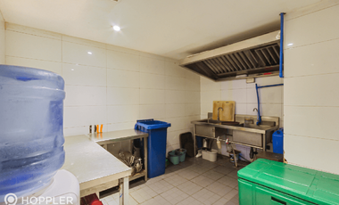 200.0sqm Building for Rent in Poblacion, Makati - CR0797575
