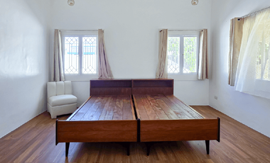 5BR House for Sale in Tahanan Village, Parañaque - RS4990382