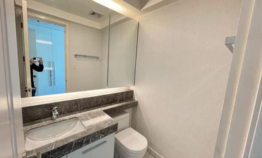 3BR Condo for Sale in Edades Suites, Poblacion, Makati - RS4889881