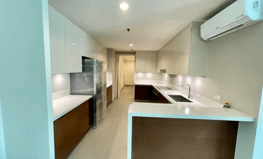 3BR Condo for Sale in Edades Suites, Poblacion, Makati - RS4889881
