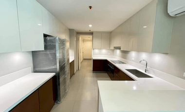 3BR Condo for Sale in Edades Suites, Poblacion, Makati - RS4889881