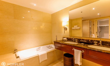 1BR Condo for Sale in Raffles Residences, San Lorenzo Village, Makati -RS4691981
