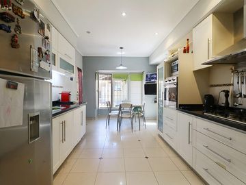 Venta Casa Chalet Villa Luzuriaga