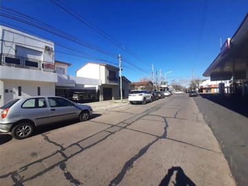Casa con Departamento en venta en Merlo Sur