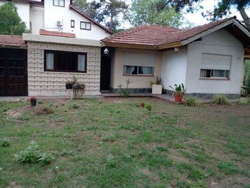 Casa en venta en Villa Gesell