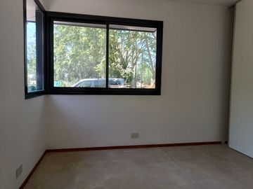 Casa - Venta - Garin - 3 domitorios