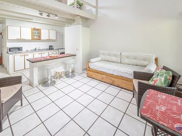 VENTA DUPLEX 2 AMBIENTES EN PILAR COCHERA PILETA
