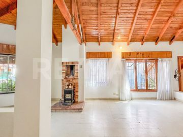 VENTA CASA 1 DORMITORIO | B° CENTRO OESTE NEUQUEN