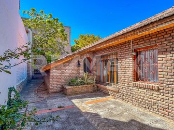 VENTA CASA 1 DORMITORIO | B° CENTRO OESTE NEUQUEN