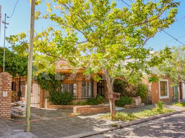 VENTA CASA 1 DORMITORIO | B° CENTRO OESTE NEUQUEN