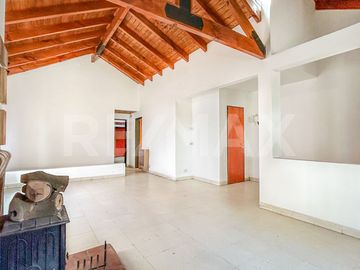 VENTA CASA 1 DORMITORIO | B° CENTRO OESTE NEUQUEN