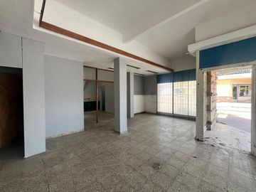 OPORTUNIDAD EN VENTA LOCAL ESQUINA OBSERVATORIO