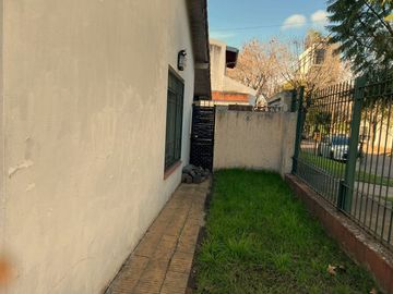 VENTA CASA MUÑIZ ESQUINA IDEAL INVERSOR