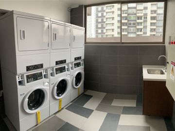 Departamento en Arriendo en Gran Avenida con Departamental. Metro Departamental. J80